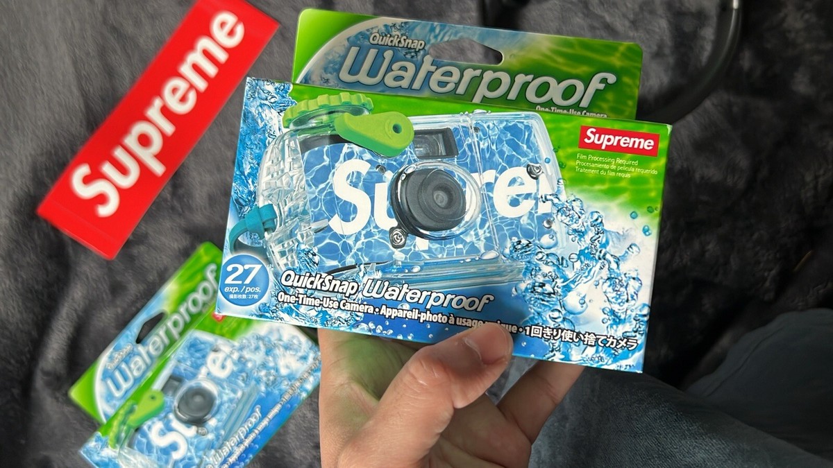 新品未使用Supreme Fuji Film Waterproof Camera Supreme FujiFilm Waterproof Camera (SS24) - $38