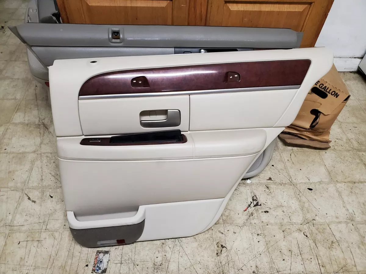 03 04 06 07 08 09 2011 LINCOLN TOWN CAR RIGHT REAR INTERIOR DOOR