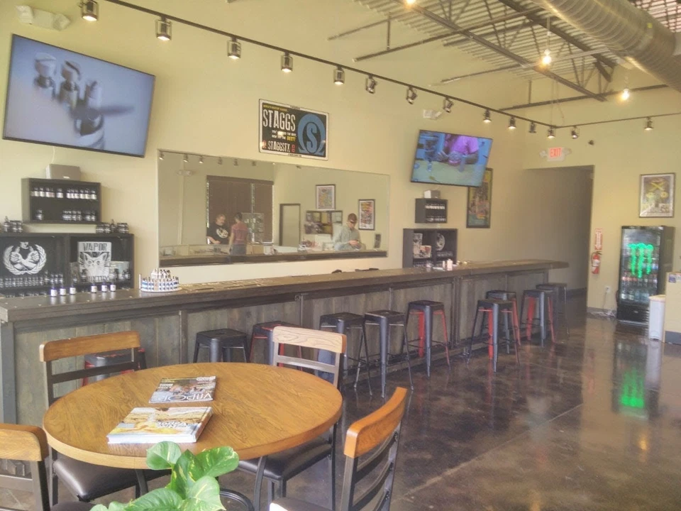 Mostradores de barra estilo vintage hechos a medida Foto 2 de 4