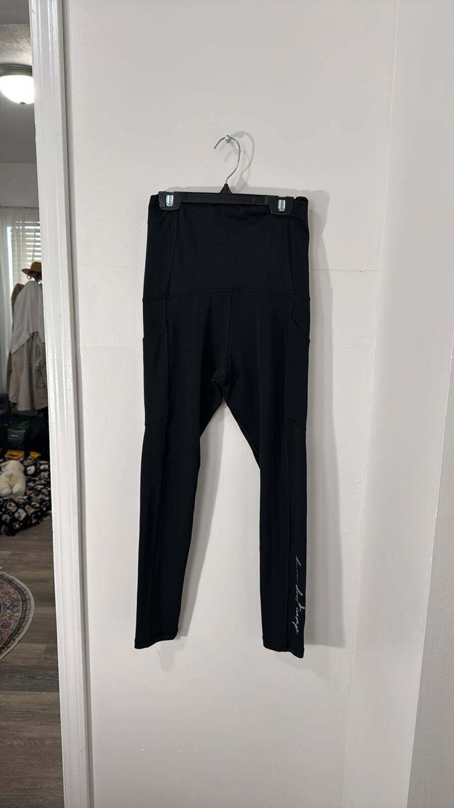 MOVEMAMA Maternity Leggings for Women Size Small Comfortable Stretchy Fit