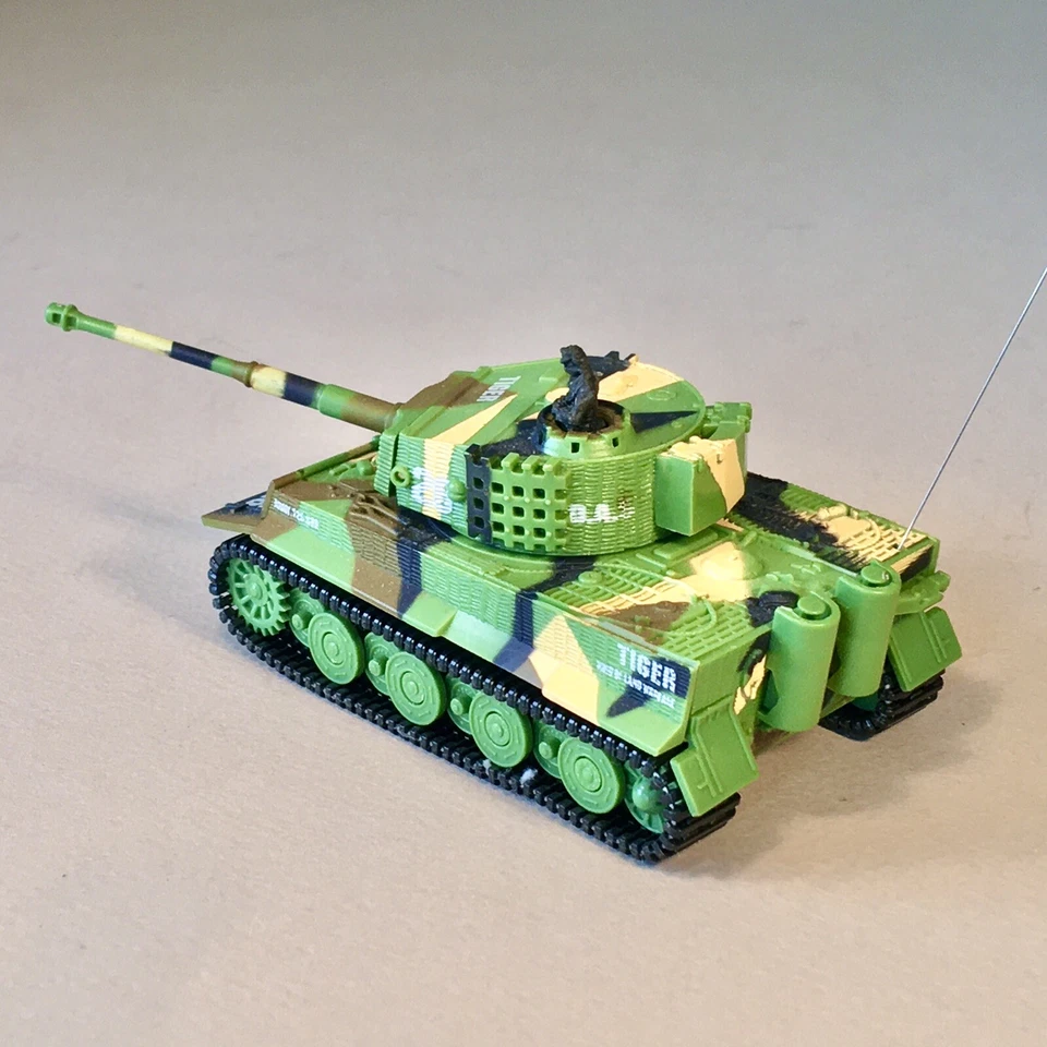 Military Tiger Tank - Remote Controlled Maneuvering + Firing Sounds, Scale 1:72 - Image 4 of 4