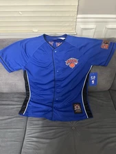 New York Knicks Warmup Jacket Size Medium
