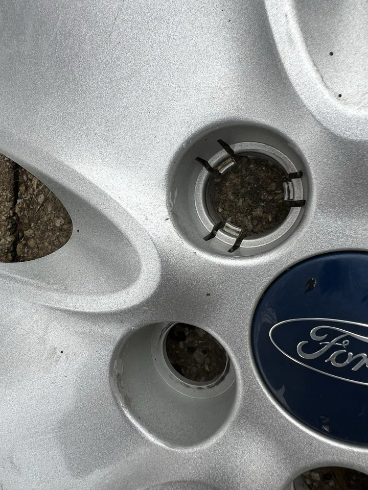 SCRATCHES 13 14 15 16 17 18 19 FORD FUSION 16'' wheel cover hub cap 7063 Foto 4 de 4