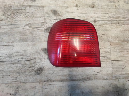 VW Polo 6N2 BJ99-01 Rücklicht Heckleuchte links 6N0945095H