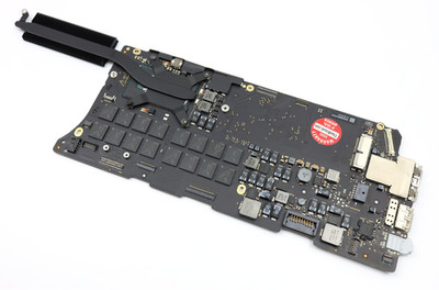 Apple MacBook Pro 13'' A1502 2013 Main Board Logic Board 2.4 GHz i5 8 GB 820-3476