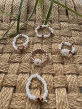 Handgefertigte Boho-Perlenringe – 5er Set – Weiß & Roségold – Ring-Set Perlen
