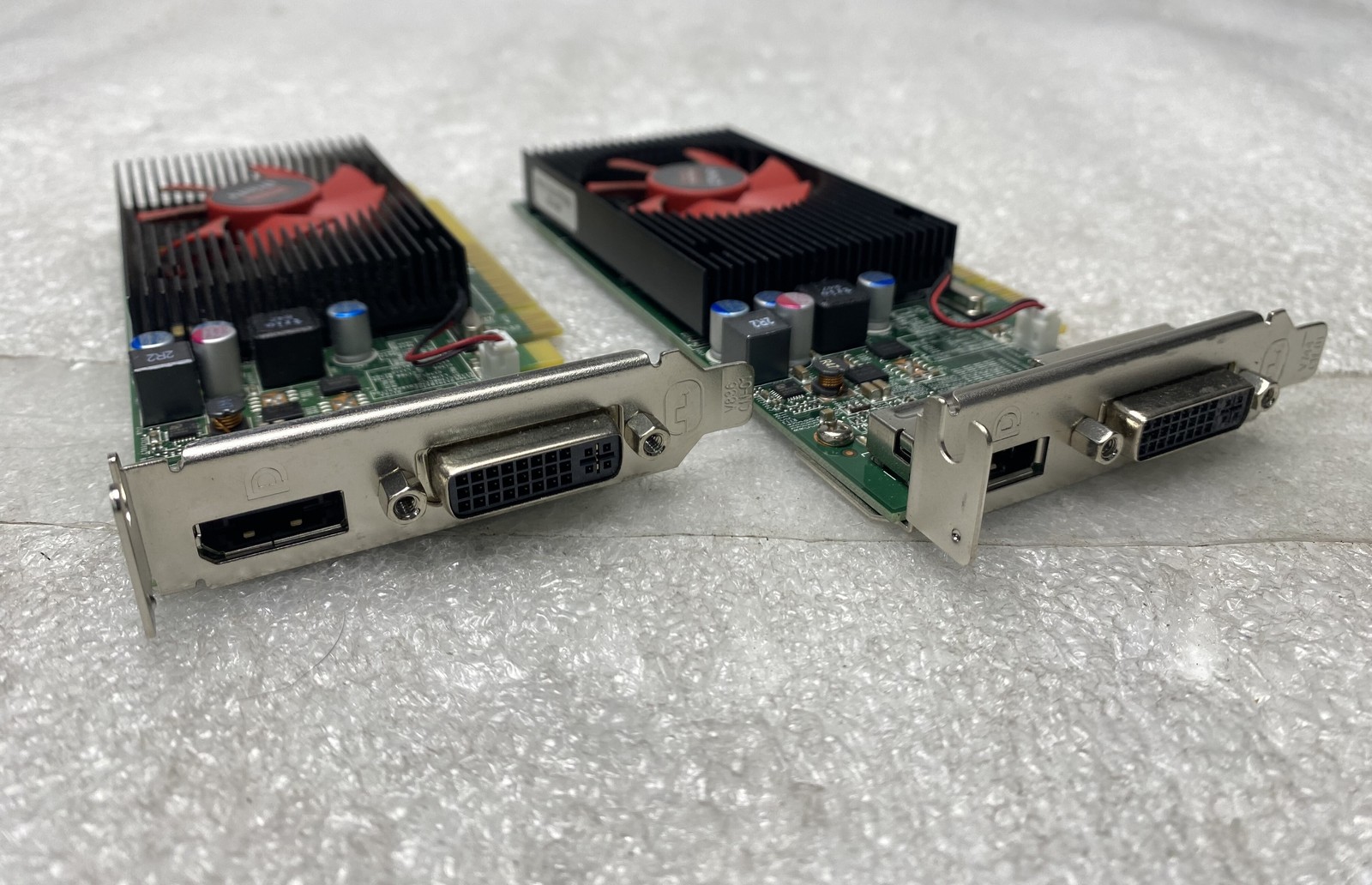 AMD Radeon R5 340X 2GB GDDR3 Oland Low Profile Graphics Card *LOT OF 2*