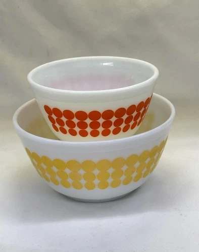 Vtg Pyrex Yellow & Orange Polka Dot Nesting Mixing Bowl Set 401 & 402 Retro 1967