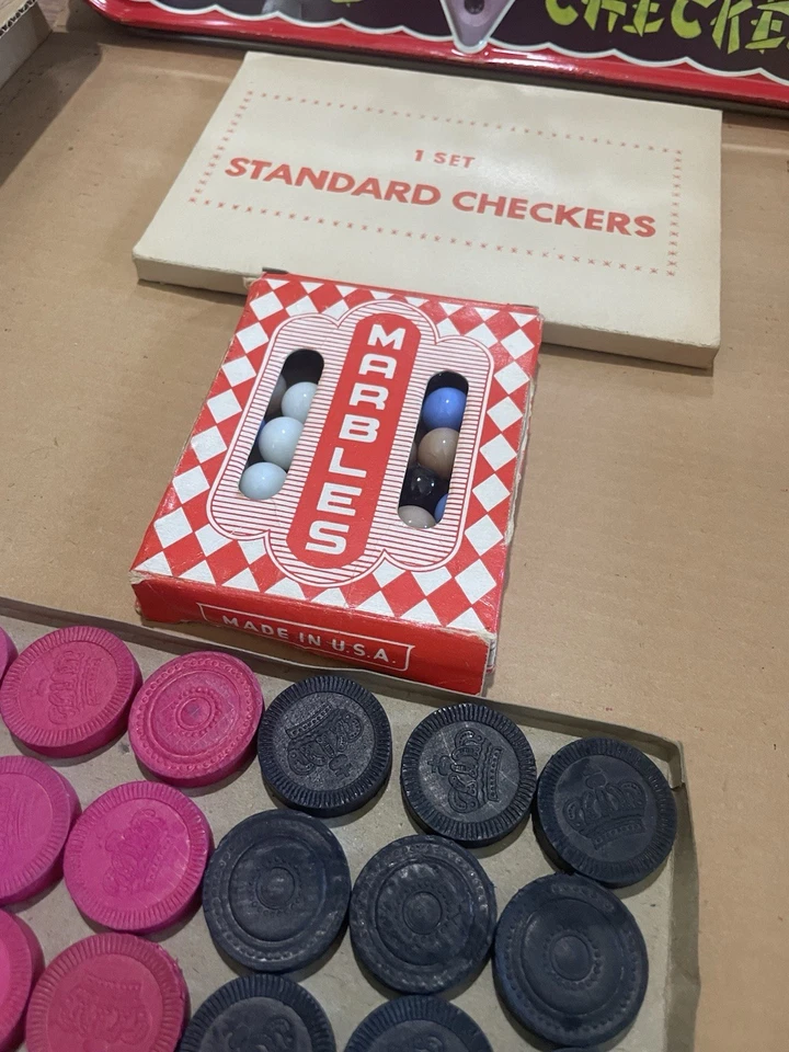 Vintage SAN LOO Chinese Checkers Game Board Tin Northwestern Products Missouri - Image 3 of 4