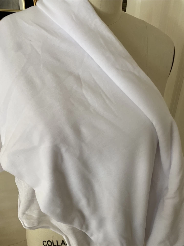 White Knit Polyester Spandex Fabric Textile Sewing Quilting 2 Yards Lightweight - Image 2 of 3