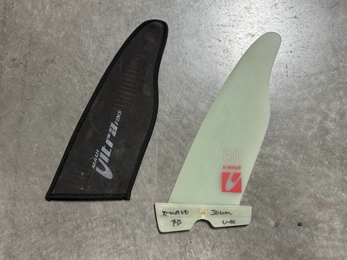 Windsurf Fin Wave 30cm G10 - Power Box | Excellent Condition | Ships USA
