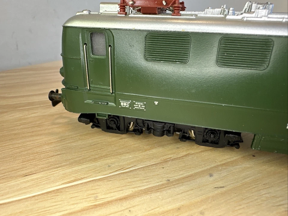 MARKLIN HO 3033 DB BR 141 297-1 GREEN ELECTRIC LOCOMOTIVE ANALOG AC USED RUNS - Image 3 of 4