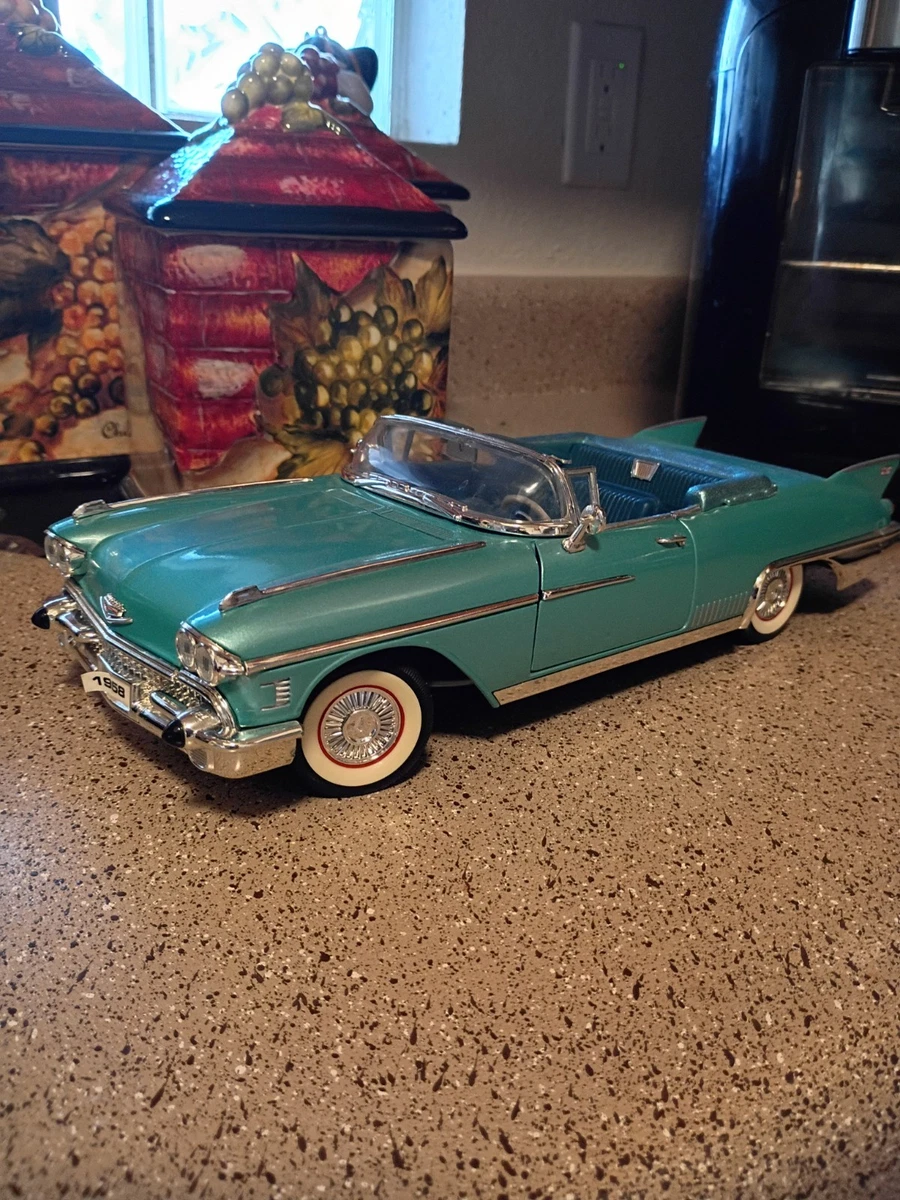 Road Signature Cadillac 1:18 Scale Diecast & Toy Vehicles for sale
