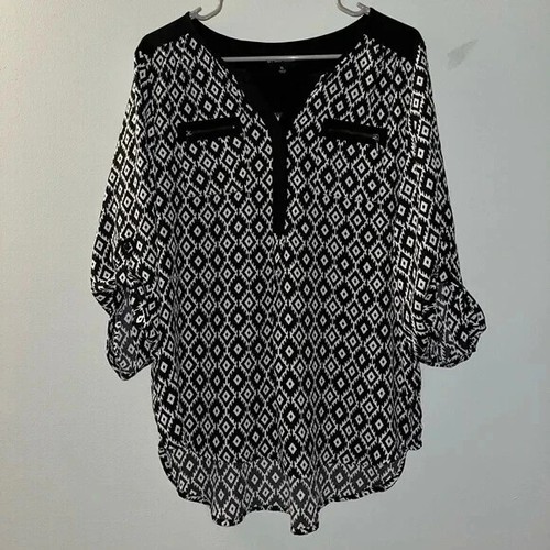 My Michelle Black and White Tribal Print Mesh Long Sleeve Blouse, Size XL Womens