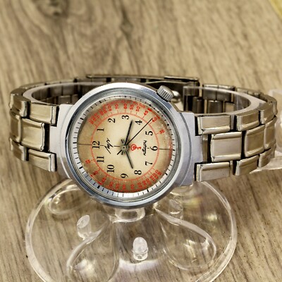 Luch medical doctors USSR Soviet quartz wristwatch with pulse