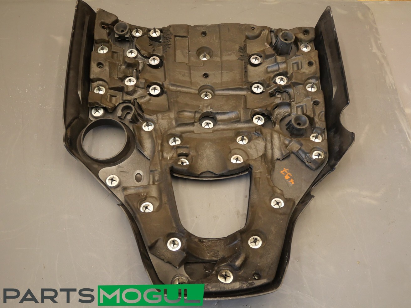2014-2021 MASERATI QUATTROPORTE 3.0L V6 ENGINE COVER SHIELD 670003410 OEM
