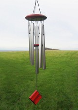 Woodstock Chimes Geburtstags-Klangspiel – Silberfarbenes Windspiel, 56x18x6,4 Cm, Perfekt Als Geschenk