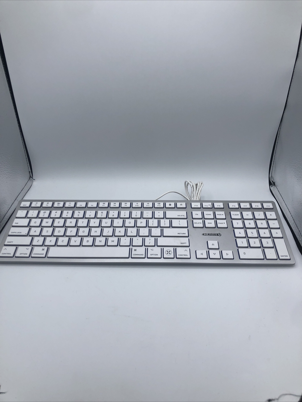 Cherry KC 6000 Slim Office Wired Keyboard For Mac White [JK-1620US-21/01