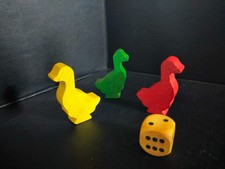 LOT DE 3 OIES EN BOIS + 1 Dé EN BOIS HAUTEUR 4.6 CM POUR JEU DE L OIE