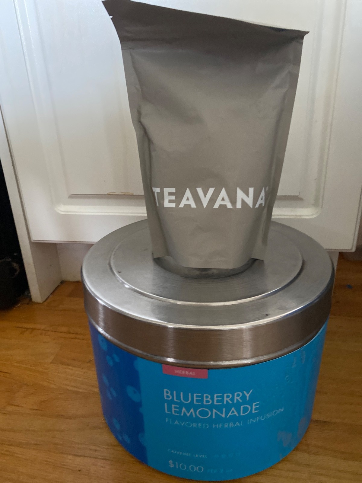 Vana Blueberry Bliss Roobious Loose Leaf 8.2 Oz W/ 5lb Tin 🌈🍇