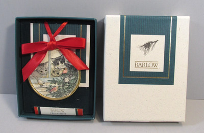 Barlow Designs ''Three Kittens'' Porcelain and Brass Medallion Ornament