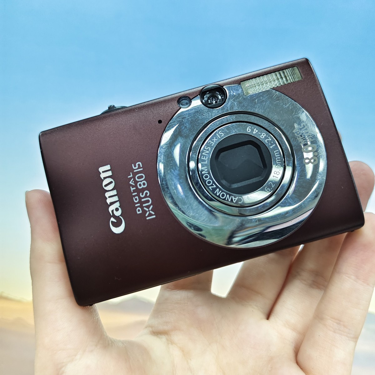 Canon IXUS 80 IS コンパクトデジタルカメラ Canon IXUS 80 IS 8.0MP Brown Digital Camera English with