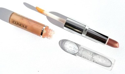 Clinique Ling Last Glosswear 10 Air Kiss Different Lipstick 51 Think Bronze