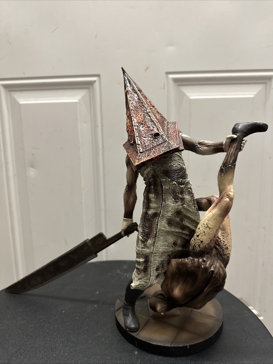 Gecco Silent Hill 2 Red Pyramid Thing Pyramid Head Statue PVC 1/6