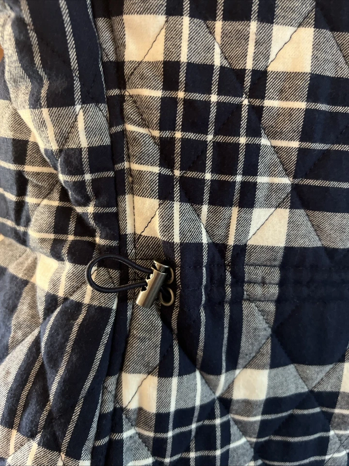 NWT Croft & Barrow Women’s PS Quilted Vest Blue Plaid - Image 4 of 4