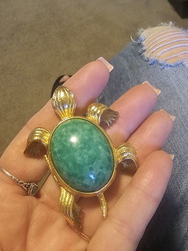 Vintage 1971 Avon Turtle Perfume Holder Green Glass Rhinestone Eyes A