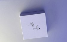 Apple AirPods Pro 2nd Gen White MagSafe USB-C Bluetooth In-Ear Earbuds