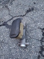 Brake Master Cylinder 5.7l Fits 1997 Chevrolet Silverado K1500 18029967 Brake Master Cylinder 5.7l Fits 1997 Chevrolet Silverado K1500 18029967