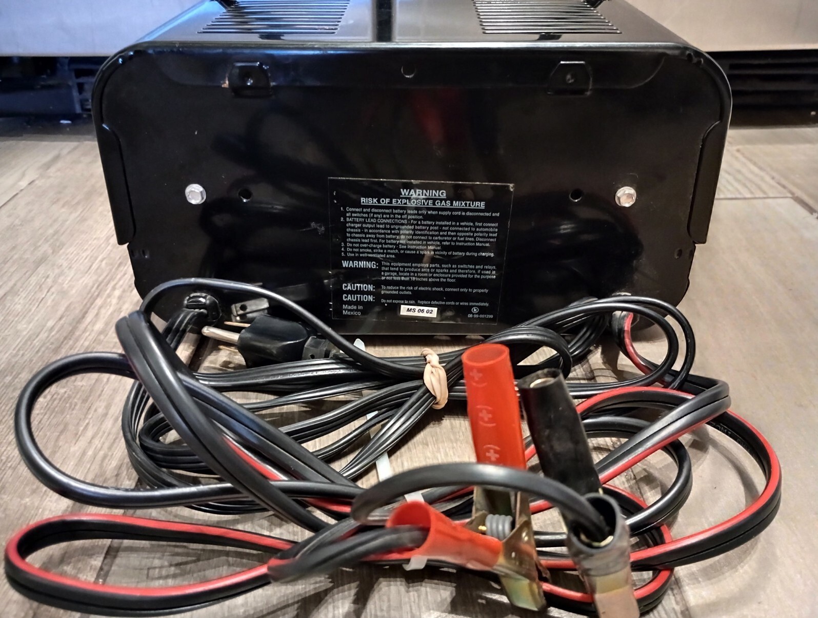 DieHard 12v Battery Charger Engine Starter Auto 2/10/50 Amp 200.71222