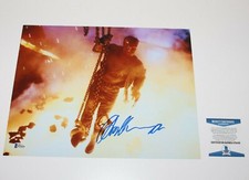 ARNOLD SCHWARZENEGGER SIGNED TERMINATOR 2 JUDGEMENT DAY 11x14 PHOTO BECKETT COA