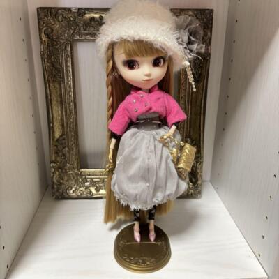 Pullip Louche