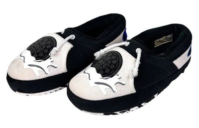 Champion X Oreo Mens 8/Womens 9.5 Whimsigoth Slippers Black White