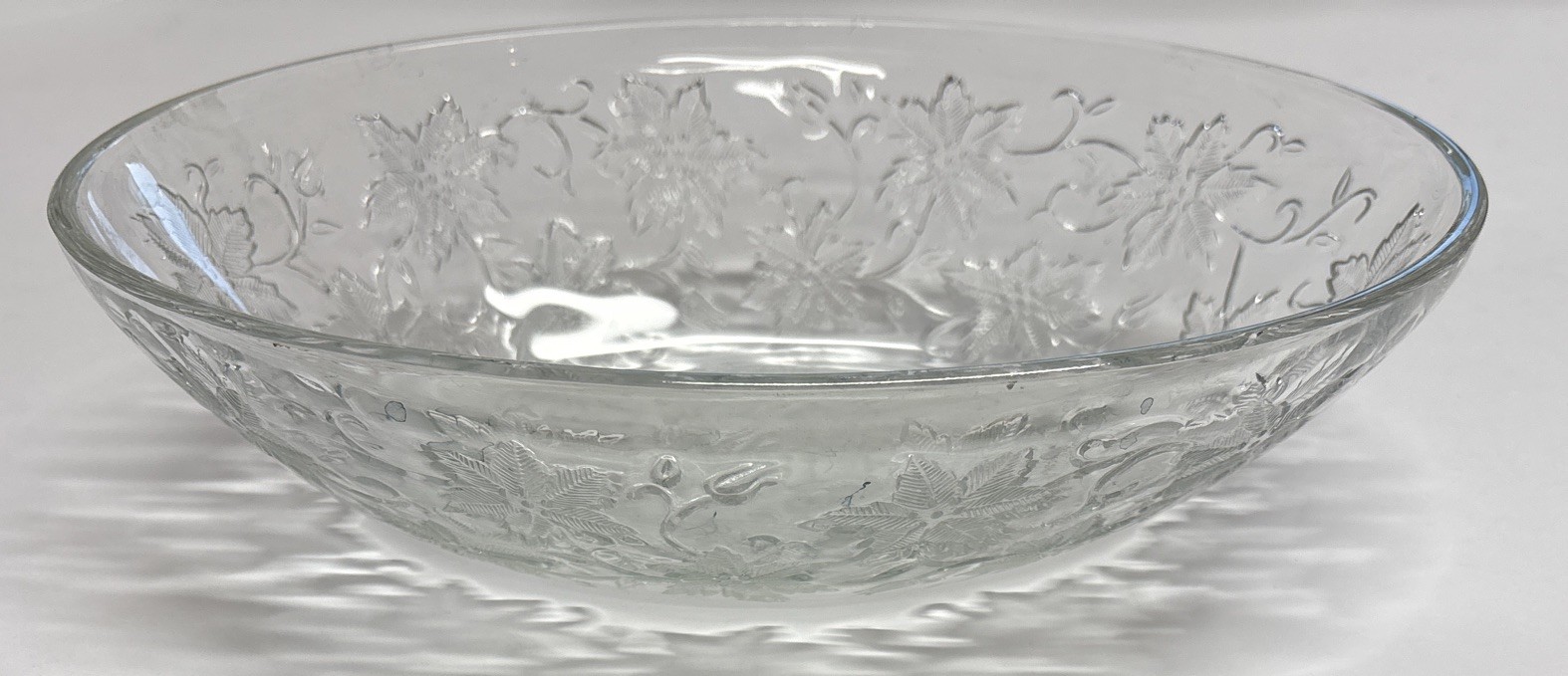 Princess House FANTASIA Clear Glass Oval Vegetable Serving Bowl Poinsettia 10"