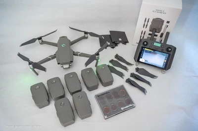 Dji Mavic 2 pro Drone 4k complet avec Smart Controler + batterie + chargeur - Photo 1/4