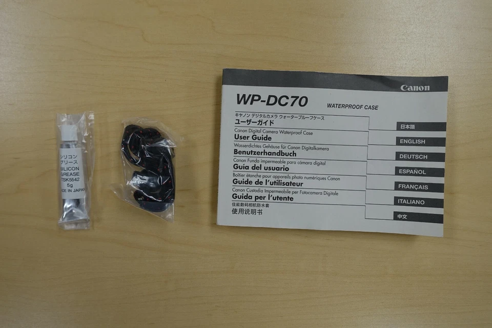 Estuche para cámara digital Canon WP-DC70 40 M/130 pies. (USADO - MUY LIMPIO) Foto 2 de 4