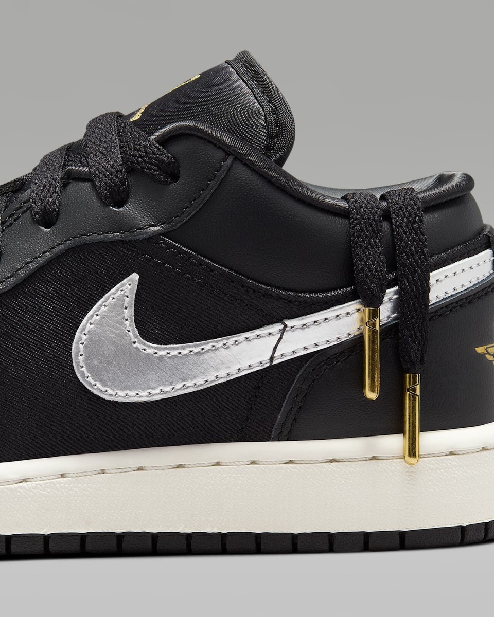 Nike GS Air Jordan 1 Low SE Black Sail Metallic Gold FZ3921 Nike GS Air Jordan 1 Low SE Black Sail Metallic Gold FZ3921