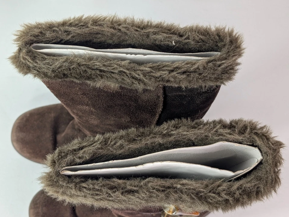 Botas Bass Shiver para mujer talla 8M marrón gamuza imitación piel botones 5021-200 Foto 4 de 4