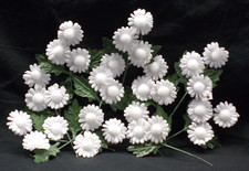 LOT OF 10 BUNCHES OF VINTAGE MILLINERY FLOWERS-DAISIES W/LEAVES, KOREA