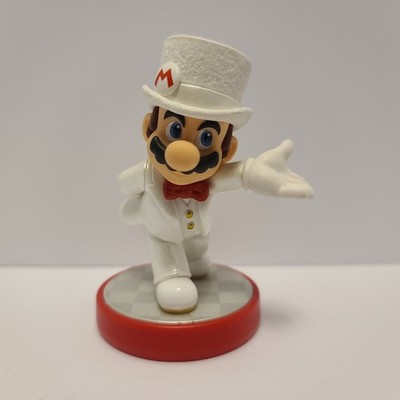 Mario Odyssey Amibo White Tuxedo