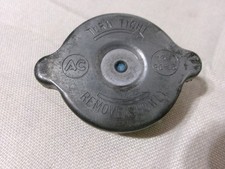 C-2 Corvette 1966-1967 Radiator Cap Rc15 15 Lbs. Original Ac