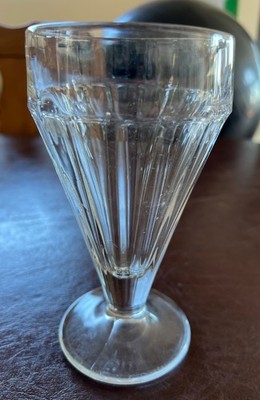 Clear Ribbed Wide Base Root Beer Float Glass