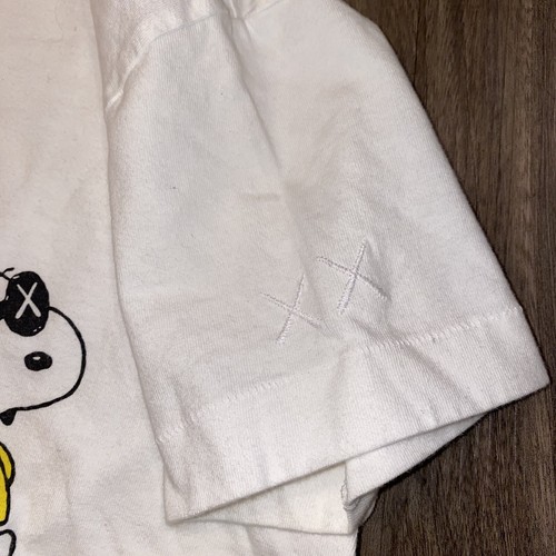 KAWS X UNIQLO X PEANUTS JOE KAWS DOGHOUSE TEE WHITE KIDS LARGE (11-12) - Picture 3 of 8