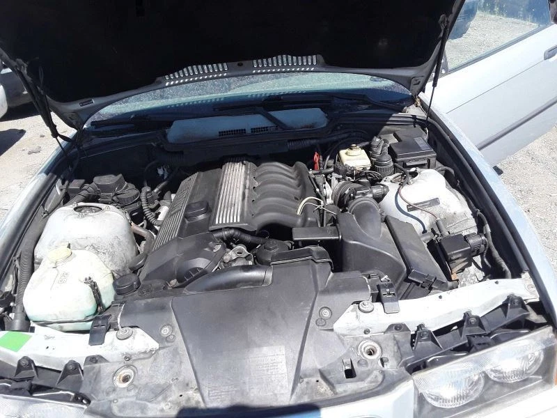 Radiator Fits 95-99 BMW M3 1493302 - Изображение 2 из 4