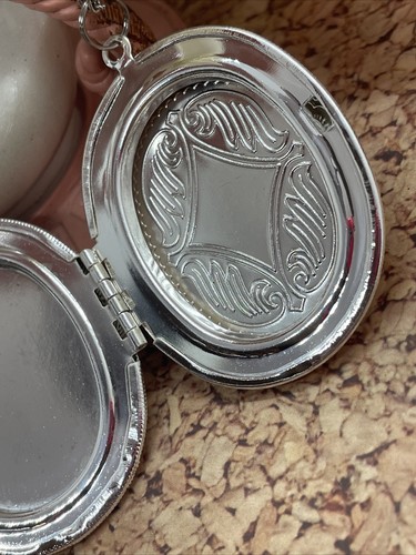 3 Muses Victorian Cameo Blue Locket Necklace Pendant Christmas Gift Mom dance - Picture 12 of 13