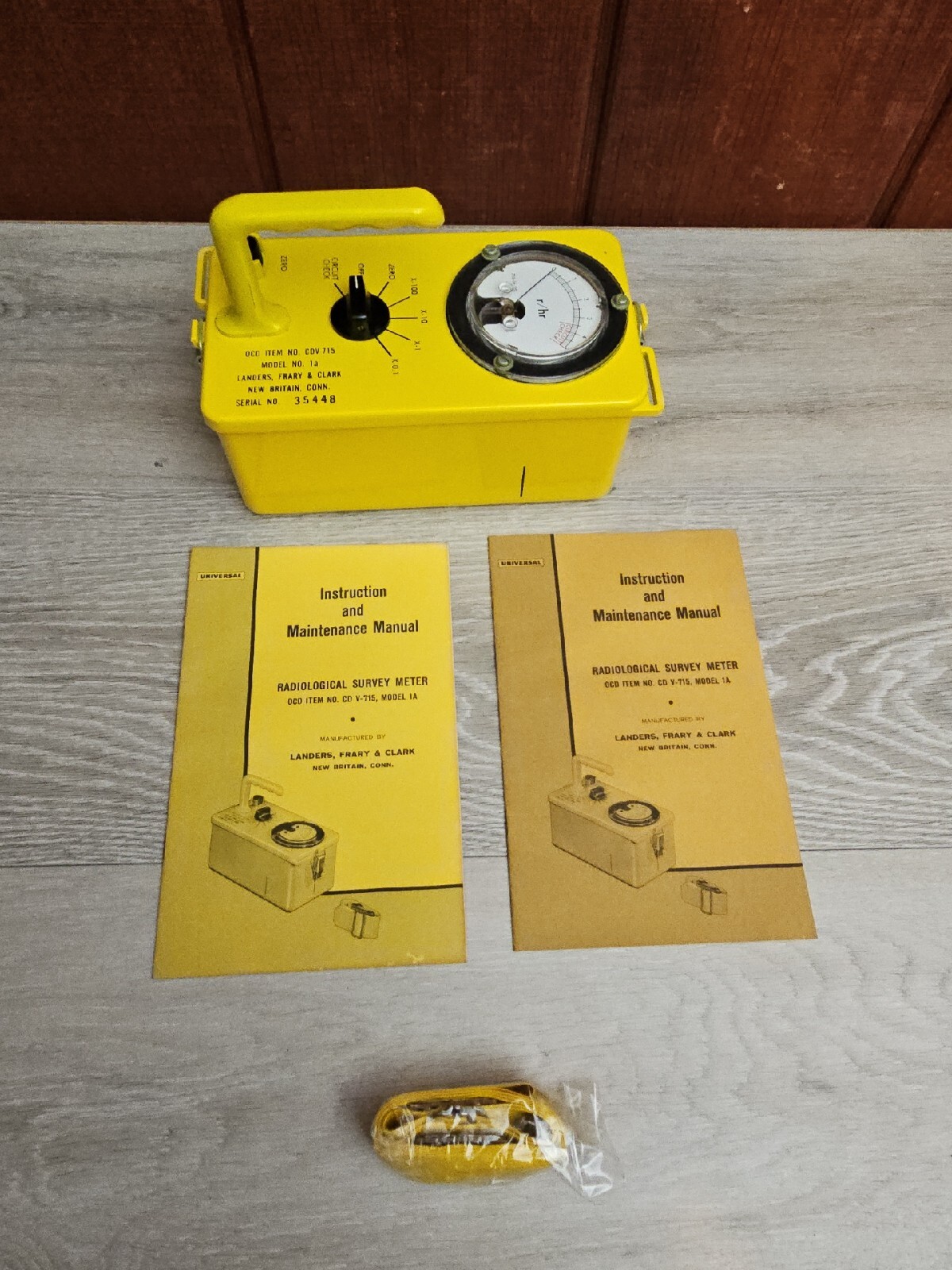 COLD WAR CIVIL DEFENSE GEIGER COUNTER RADIATION DETECTION MODEL CDV715
