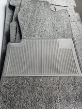 Teppich Satz 18-teilig Schlinge / Loop GRAU für Mercedes R107 SL Cabrio LHD NEU